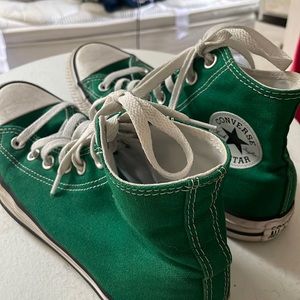 Green Converse size 8.5